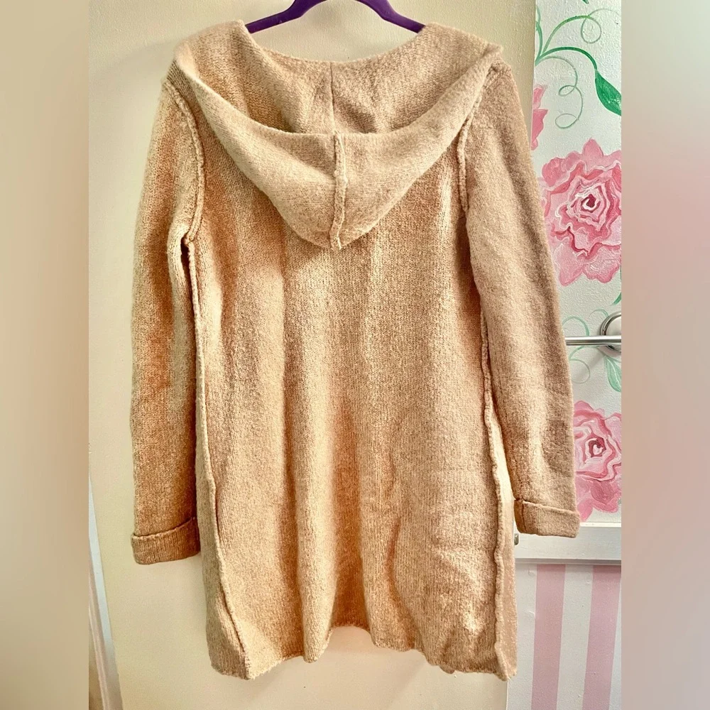 Tahari Long, Open, Beige Cardigan w/ pockets & hood SIZE SMALL NWOT!